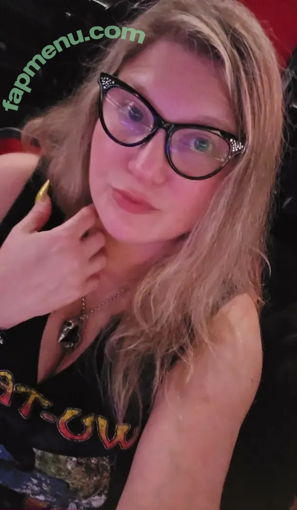 babywolfwitch nude photo #0024 (babywolf.tv)