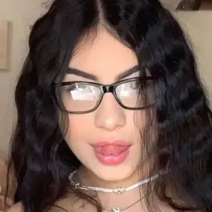 babyy.kk2 / kayy.garz nude photo #0009