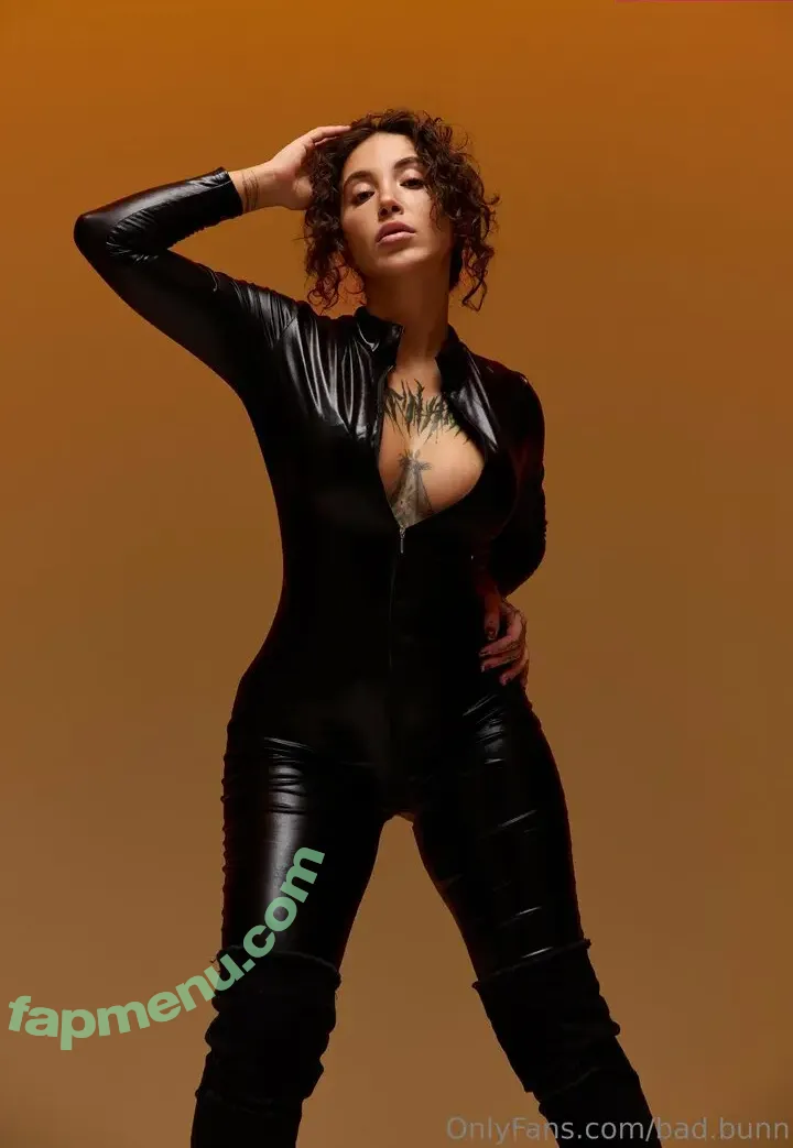 bad.bunn nude photo #0132 (badbunnypr)