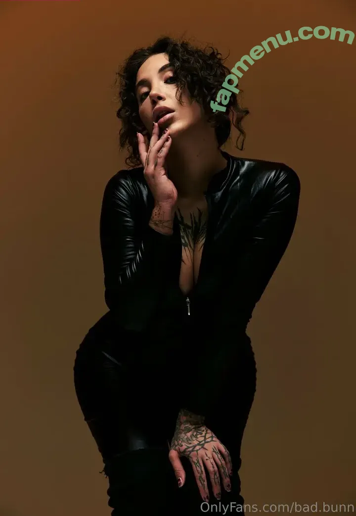 bad.bunn nude photo #0139 (badbunnypr)