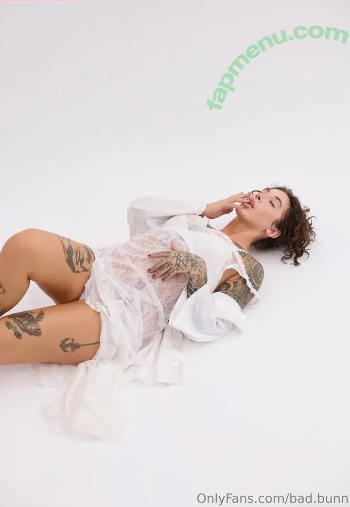 bad.bunn nude photo #0140 (badbunnypr)