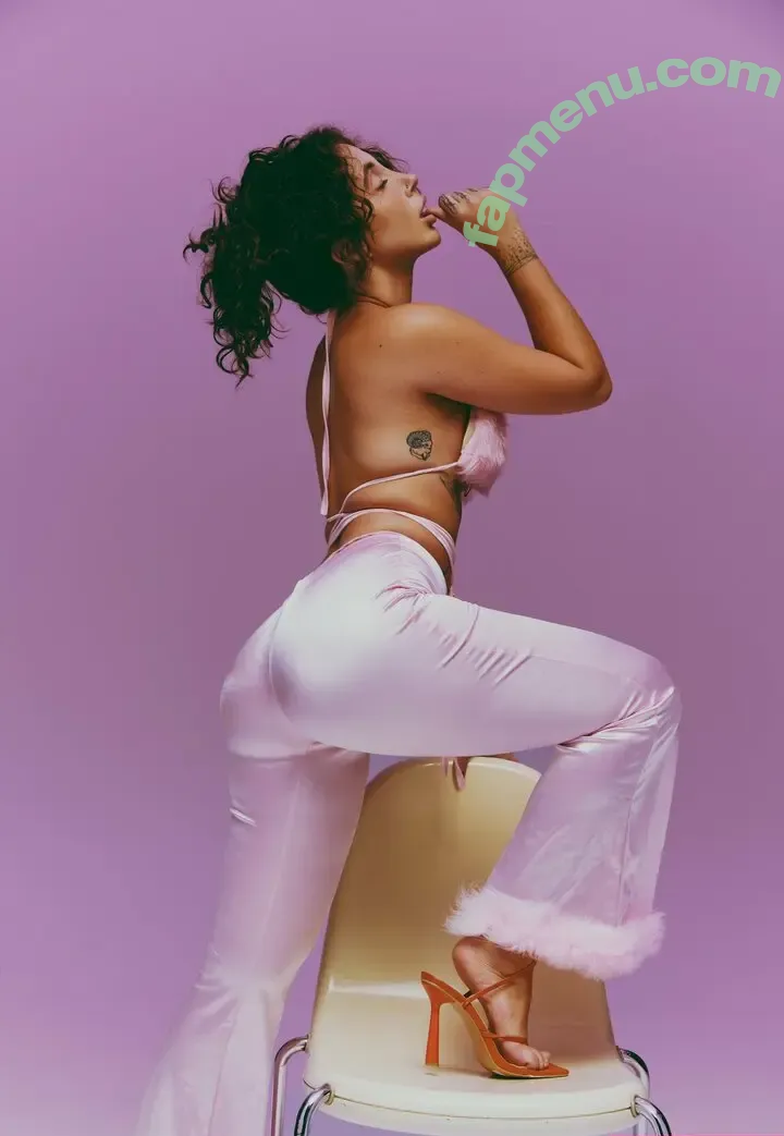 bad.bunn nude photo #0148 (badbunnypr)