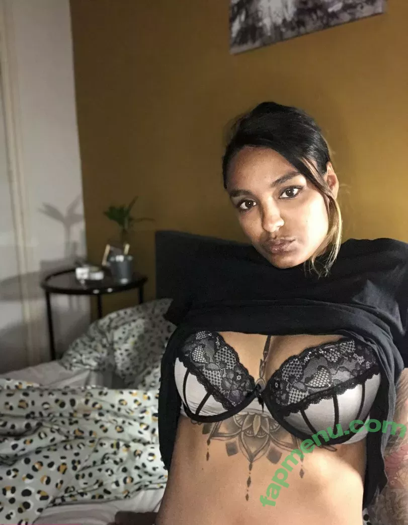 Bad Girl Kaira nude photo #0387 (Goodgirlxkaira / badgirlxkaira)