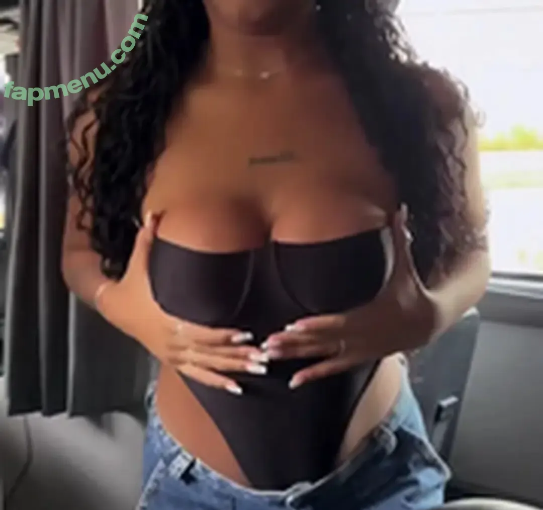 Bad4lua_ nude photo #0004 (Luísa Lima / reel)