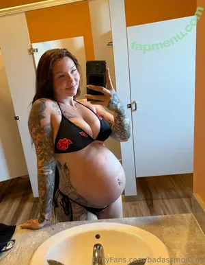 badassmommy / BadassMommyTTV nude photo #0019