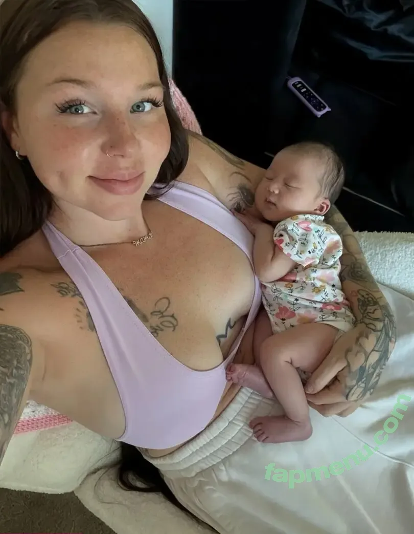 badassmommy nude photo #0039 (BadassMommyTTV)