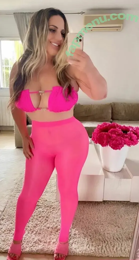 Baddiemi nude photo #0213 (baddiemi1)