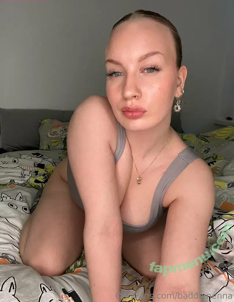 baddienenna nude photo #0044 (baddienenna)