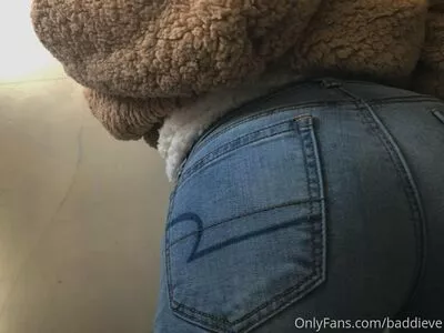 baddieve / baddieeve_ nude photo #0072