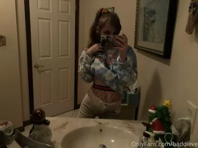 baddieve / baddieeve_ nude photo #0090