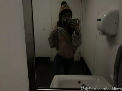 baddieve / baddieeve_ nude photo #0167
