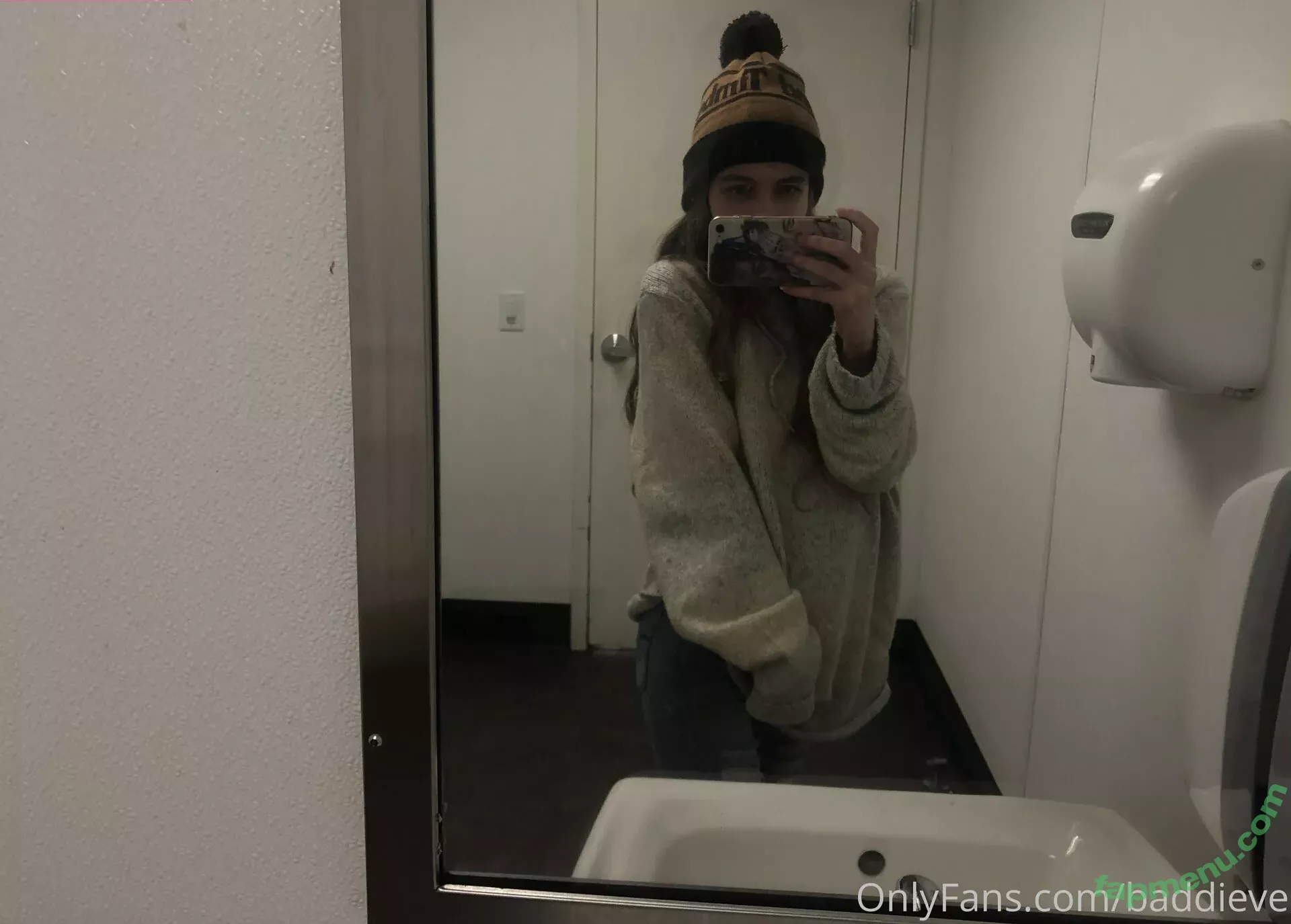 baddieve nude photo #0168 (baddieeve_)