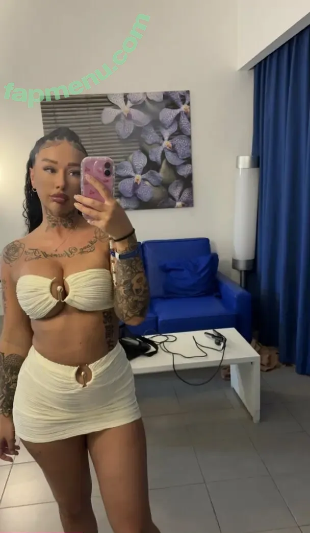 badgalamii nude photo #0020 (Ames / badgalames / officialamyburton)