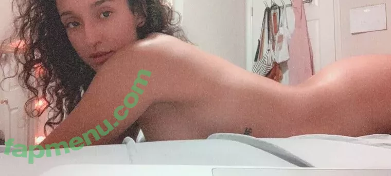 badgalbae nude photo #0002 (nicobae)