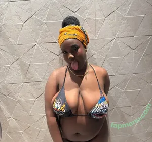  nude photo #0001