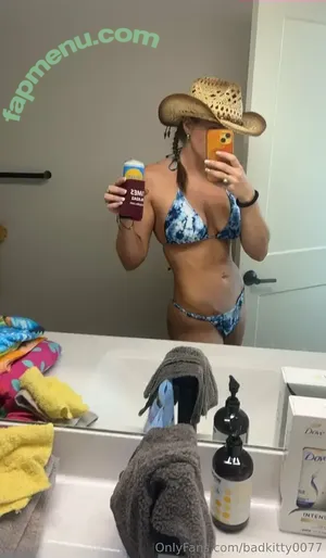  nude photo #0002