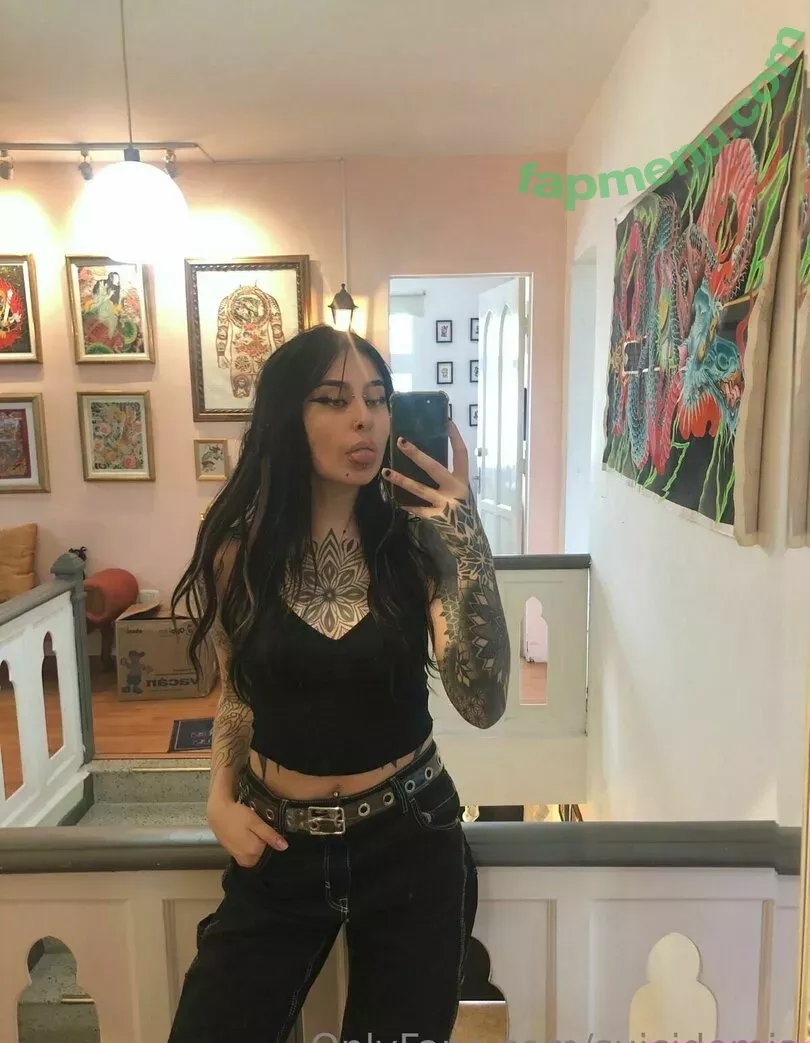 badkittymia nude photo #0018 (theebadbk)