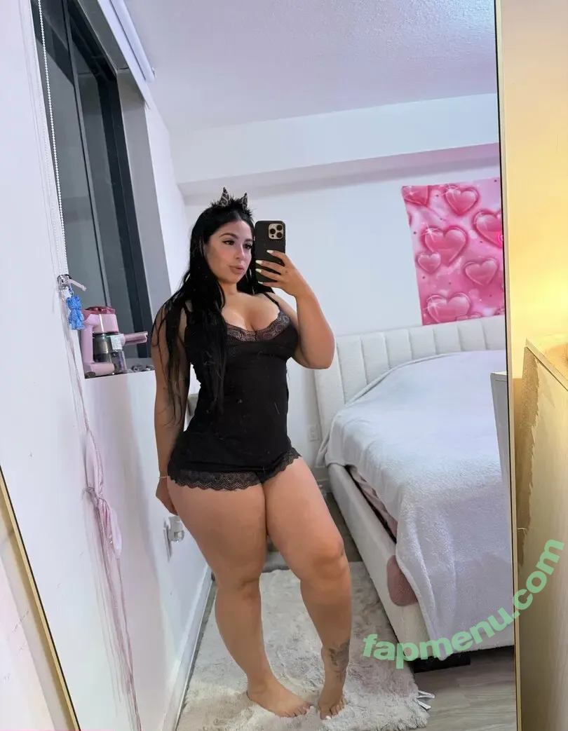 badlilshego nude photo #0188 (asshleyyy.g)