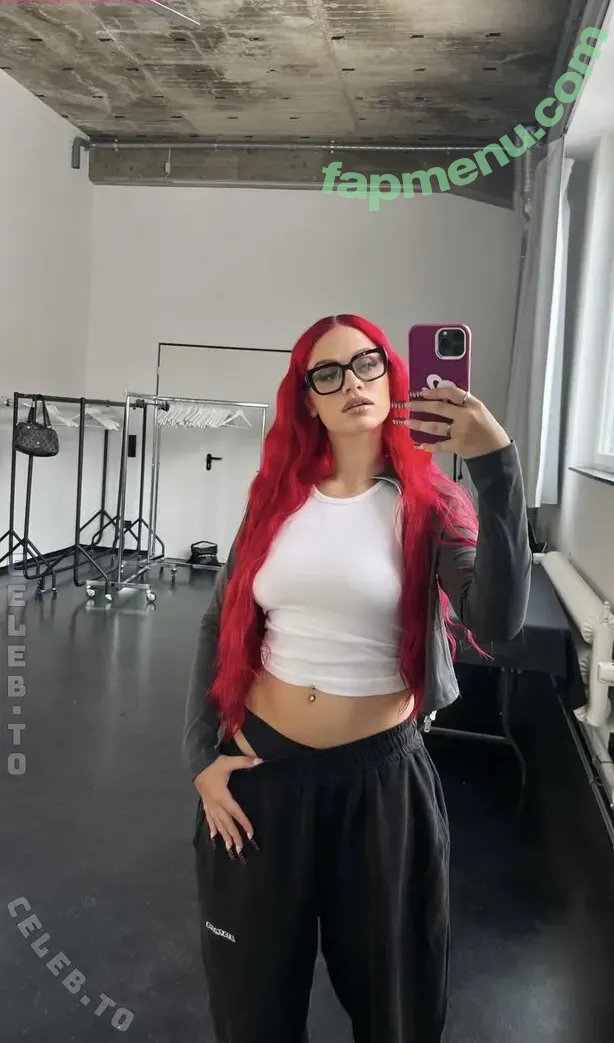 Badmómzjay nude photo #0620 (badmomzjay)