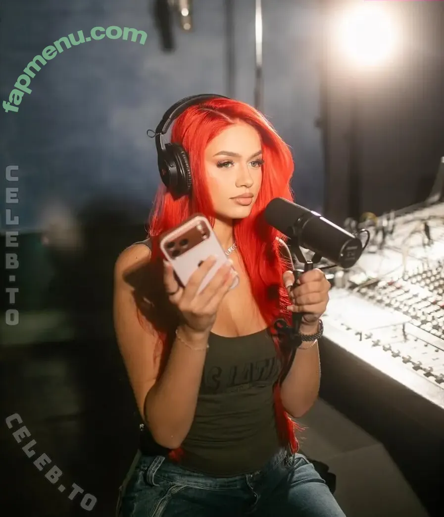 Badmómzjay nude photo #0642 (badmomzjay)