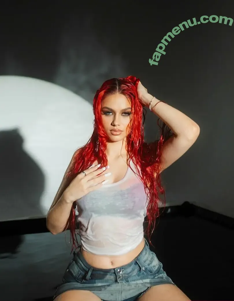 badmomzjay nude photo #0280 (badmomzjay)