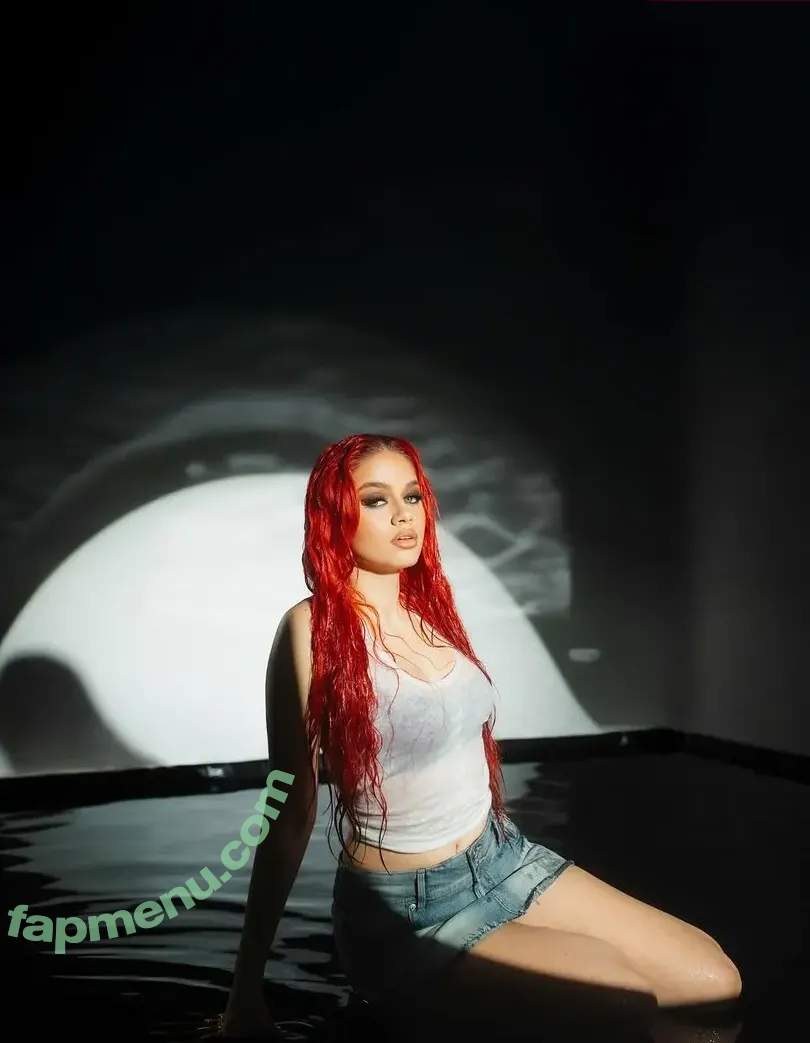 badmomzjay nude photo #0282 (badmomzjay)
