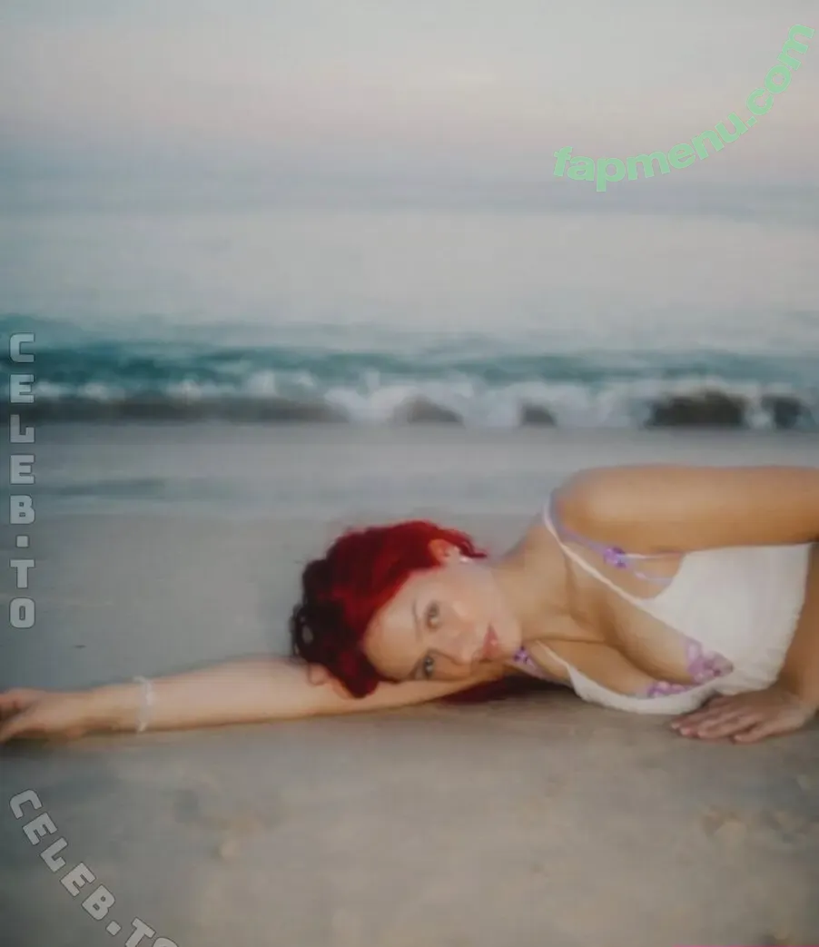 badmomzjay nude photo #0313 (badmomzjay)