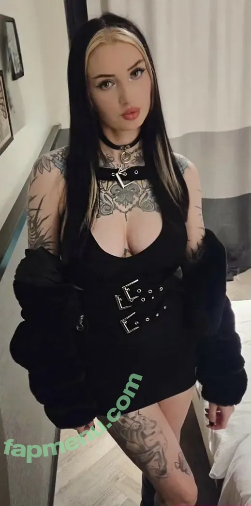 Badmoon nude photo #0024 (shopbadmoon / thebadmoon)