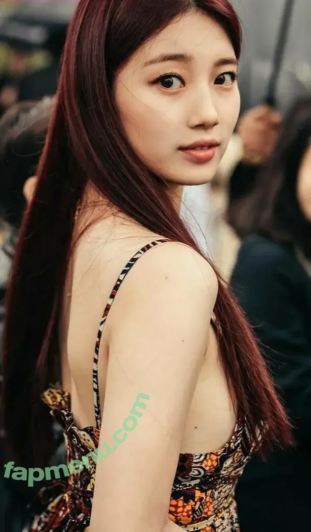 Bae Suzy nude photo #0010 (Bae Suzy)