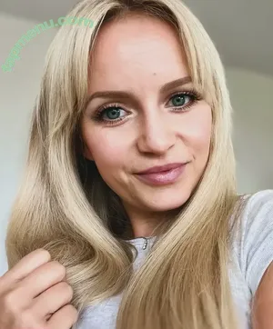 baebaezoe / baebae.zoe / baebae_zoe nude photo #0500