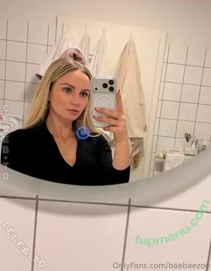 baebaezoe / baebae.zoe / baebae_zoe nude photo #0568