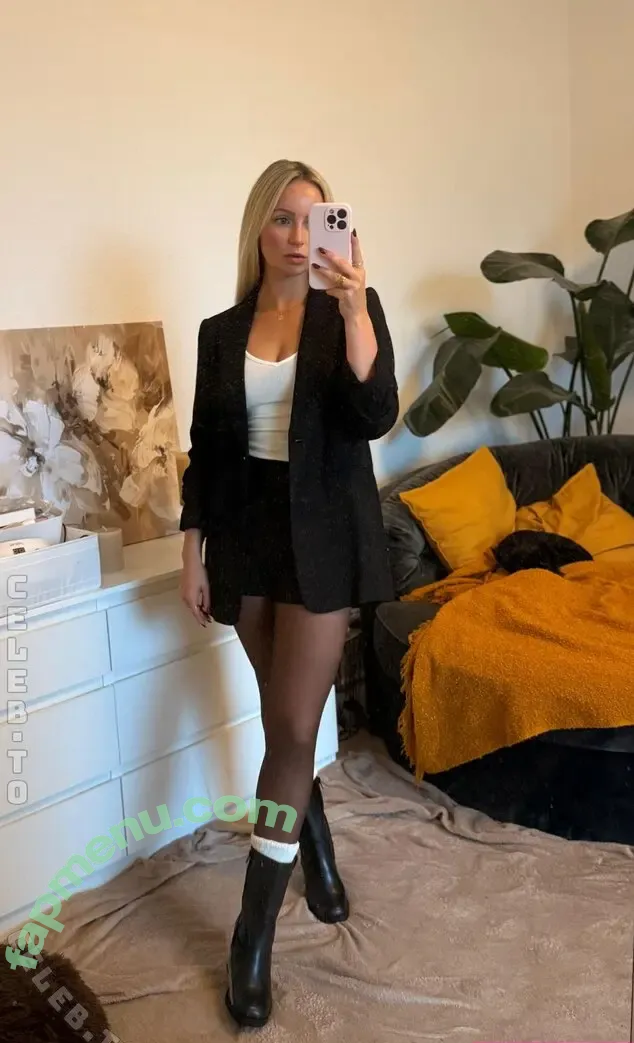 baebaezoe nude photo #0473 (baebae.zoe / baebae_zoe / profil)