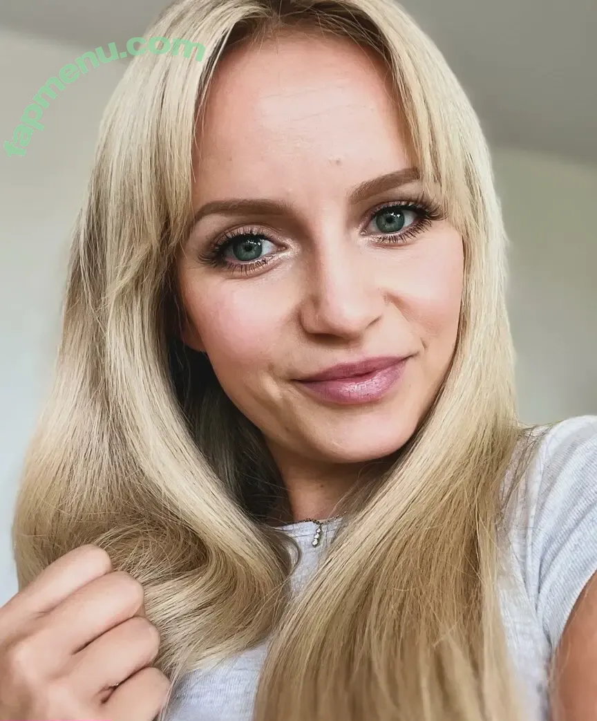 baebaezoe nude photo #0500 (baebae.zoe / baebae_zoe)