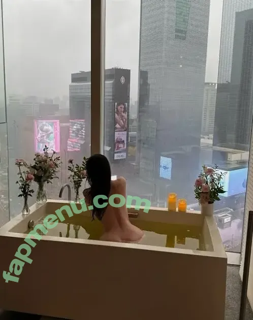 Baek Si Young nude photo #0125 (Si young baek / Si.young)