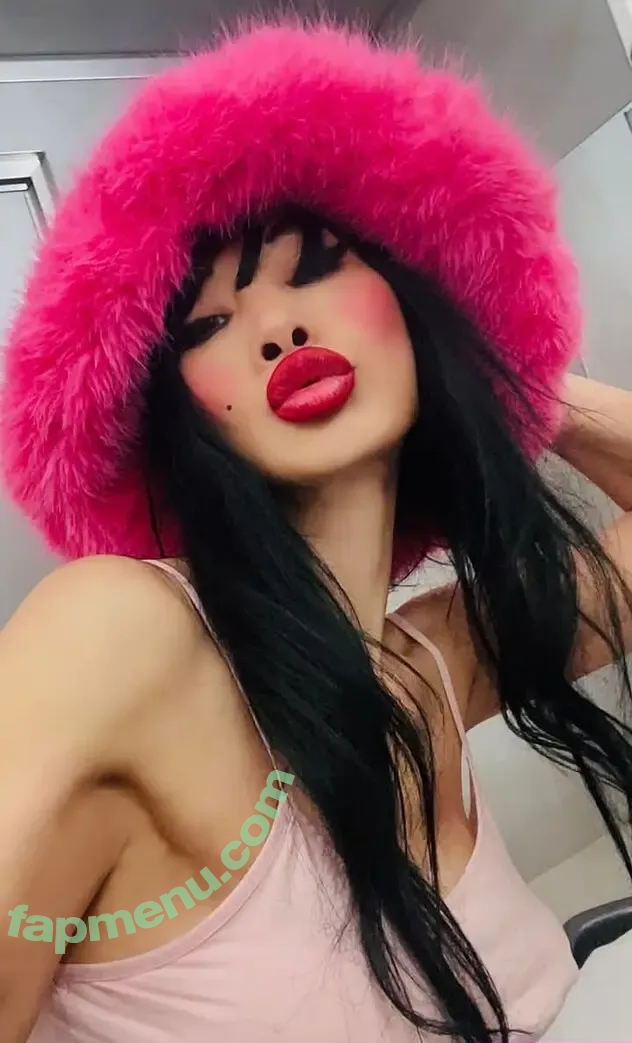 Bai Ling nude photo #1156 (iambailing)