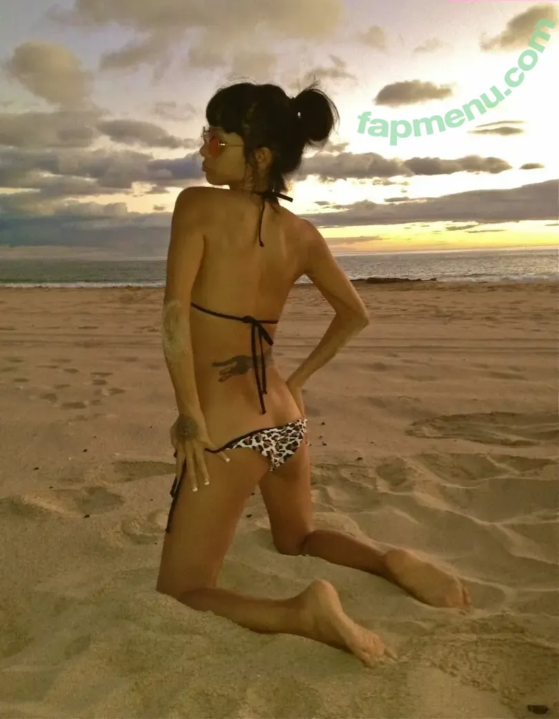 Bai Ling nude photo #1179 (iambailing)