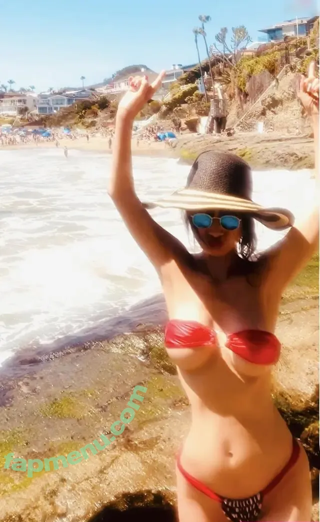 Bai Ling nude photo #1431 (iambailing)