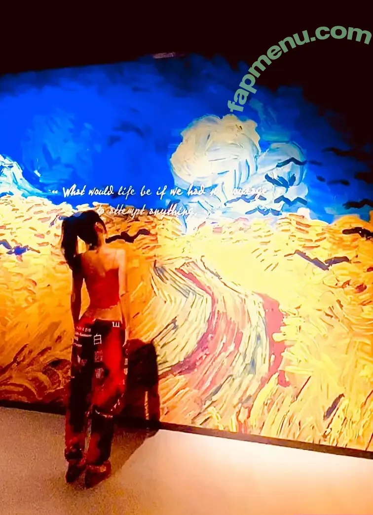 Bai Ling nude photo #1609 (RealBaiLing / iambailing)