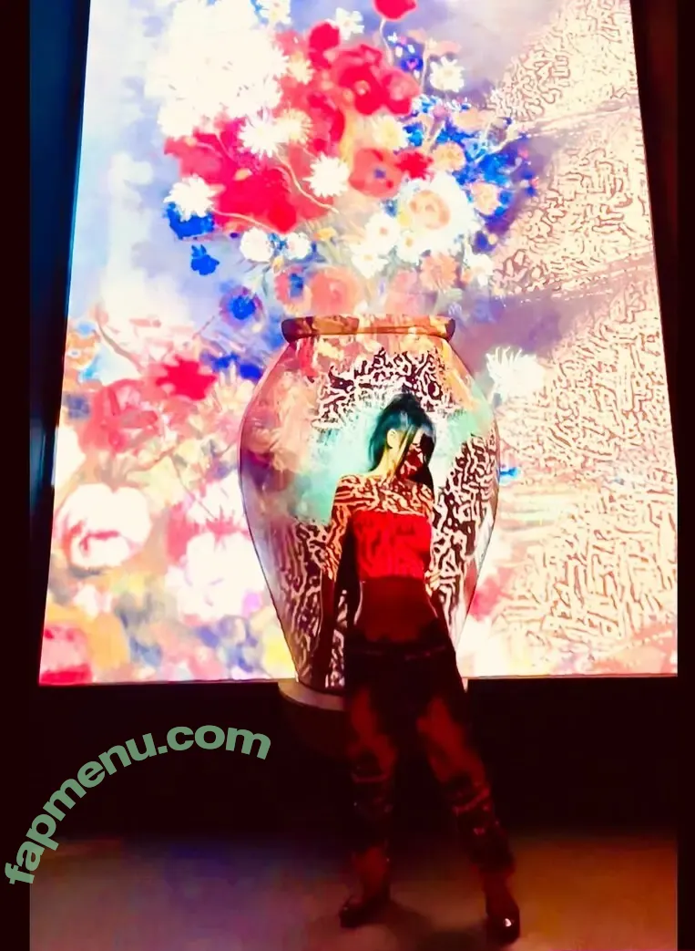 Bai Ling nude photo #1616 (RealBaiLing / iambailing)