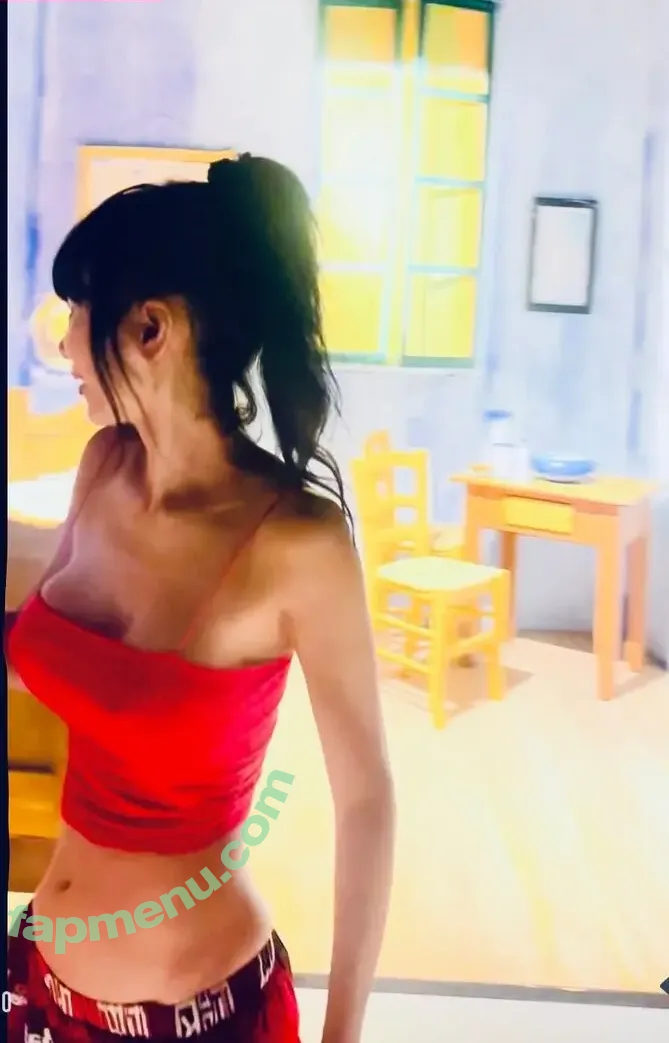 Bai Ling nude photo #1627 (RealBaiLing / iambailing)