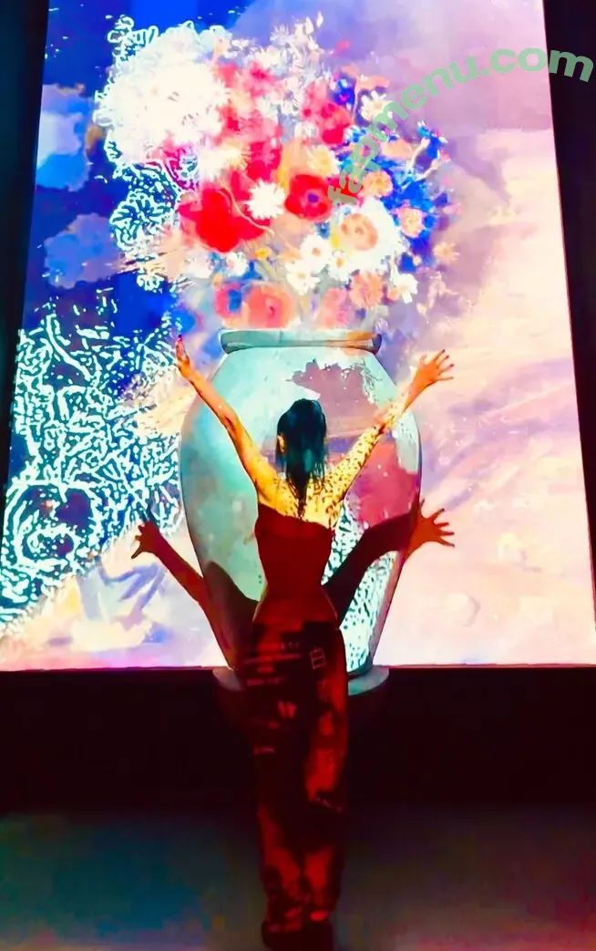 Bai Ling nude photo #1632 (RealBaiLing / iambailing)