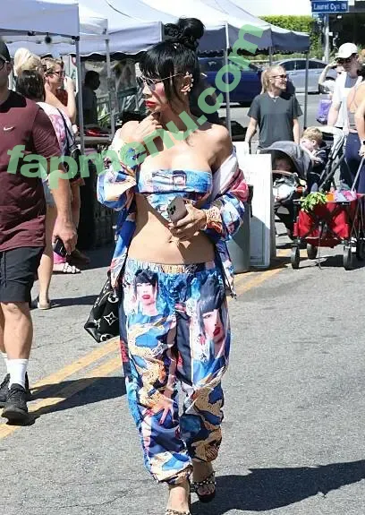 Bai Ling nude photo #1784 (RealBaiLing / iambailing)