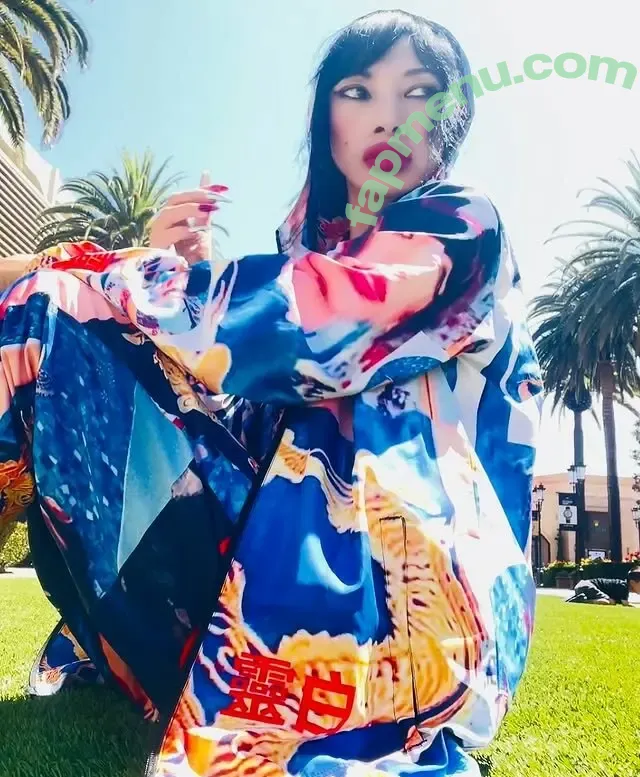 Bai Ling nude photo #1795 (RealBaiLing / iambailing)