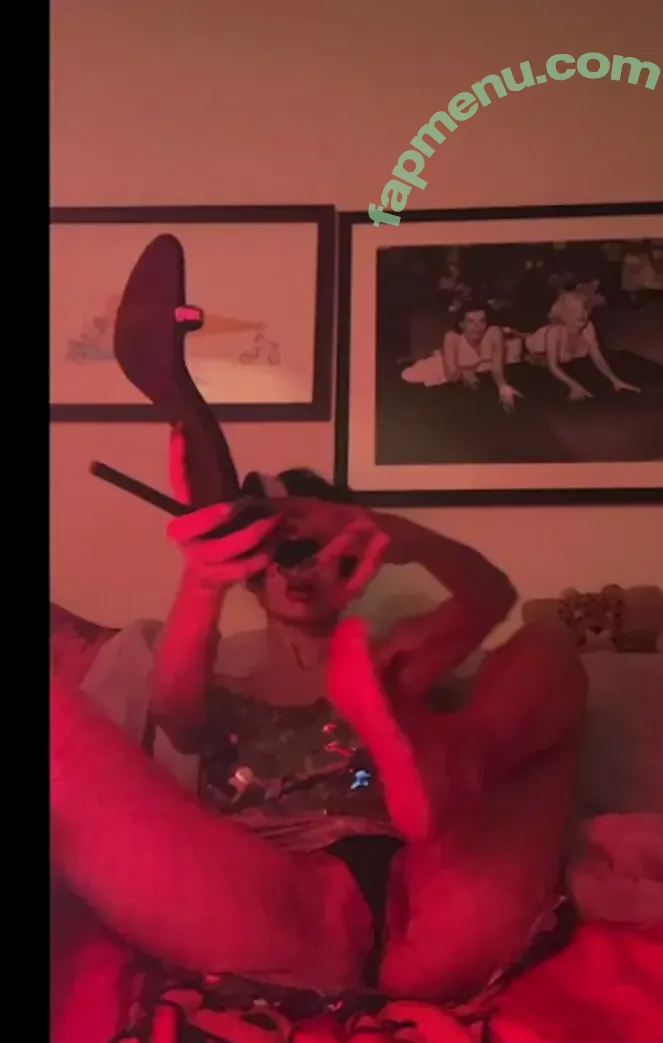 Bai Ling nude photo #1817 (RealBaiLing / iambailing)