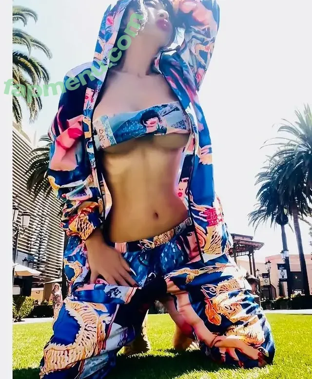 Bai Ling nude photo #1845 (RealBaiLing / iambailing)