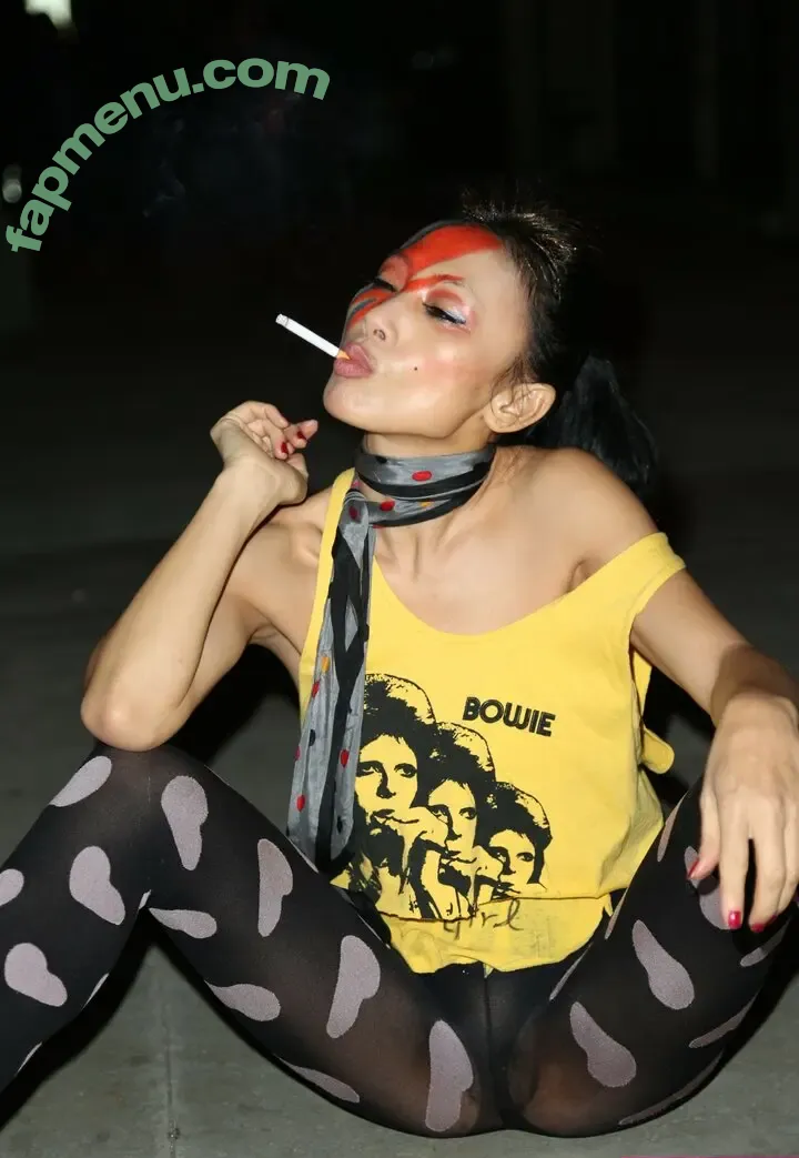 Bai Ling nude photo #1882 (RealBaiLing / iambailing)