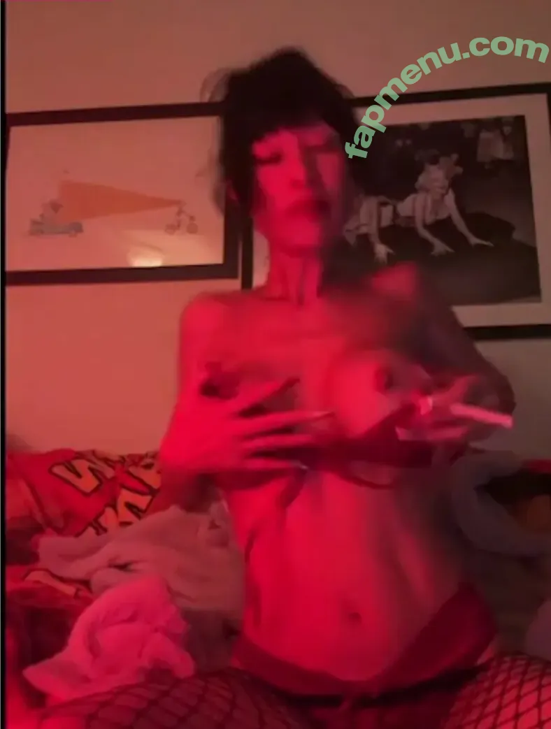 Bai Ling nude photo #1897 (RealBaiLing / iambailing)