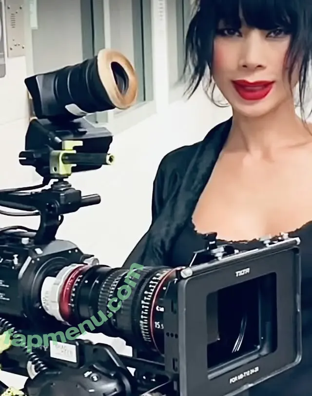 Bai Ling nude photo #1966 (RealBaiLing / iambailing)