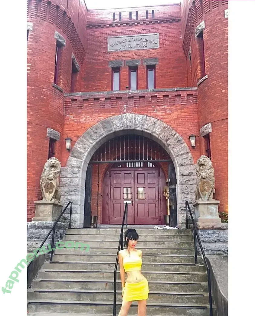 Bai Ling nude photo #1991 (RealBaiLing / iambailing)