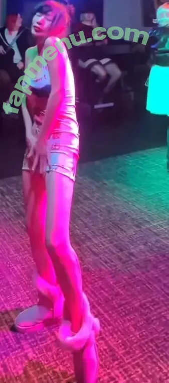 Bai Ling nude photo #2128 (RealBaiLing / iambailing)